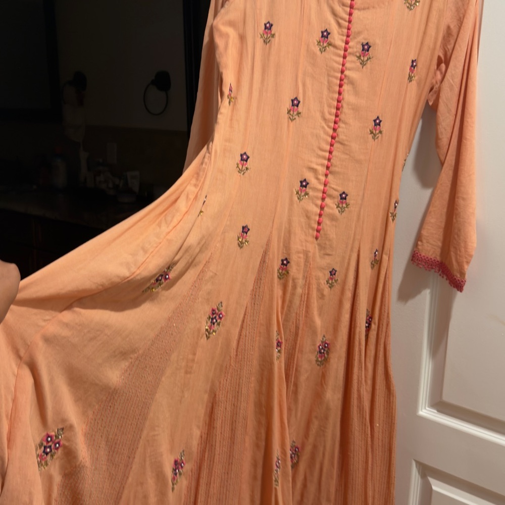 Peach Embroidered Long-Sleeve Women’s Kurta